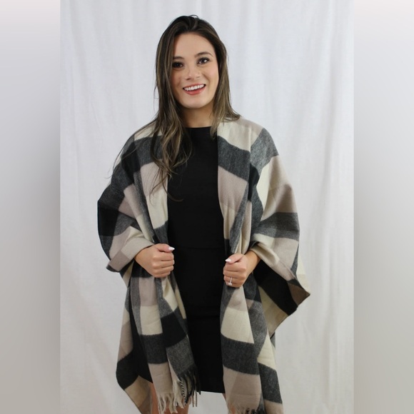 Style & Co. Color Block Poncho One Size - Picture 2 of 15